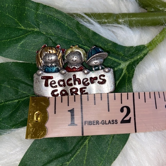 Rare AJMC “Teachers Care” 3 Little kids Holding Sign with Dangling Heart ❤️ - Picture 11 of 14